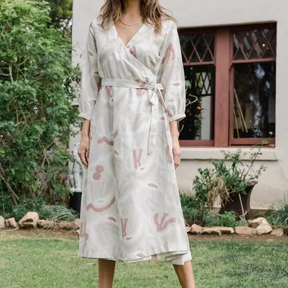 knee length dresses for ladies Esperanza Plus Size Cream Long Sleeve Dress– Hello Curve